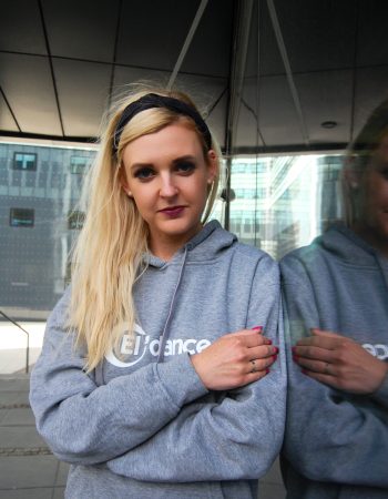 Aleksandra Raczyńska - prezes firmy, instruktor zajęć szkolnych